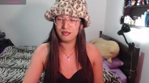 Snapshot of alexxiatouch chatting on 02.15.26 AlexxiaTouch online show from 02.15.26