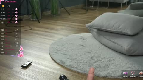 Snapshot of alexxiskye chatting on 12.24.24 alexxiskye online show from 12.24.24