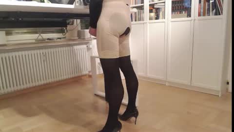 Shyshiny online show from 12.24.24