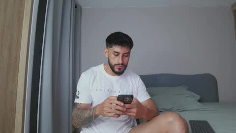 Alex   freelance model  instagram alex b229 online show from 10.26.25