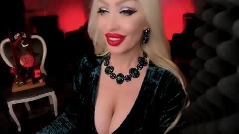 AlfaFemale online show from 12.24.24