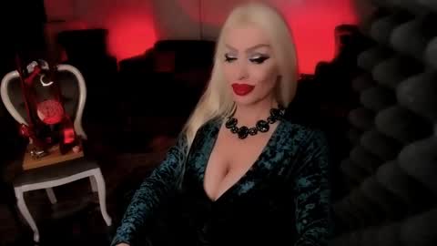 AlfaFemale online show from 12.24.24