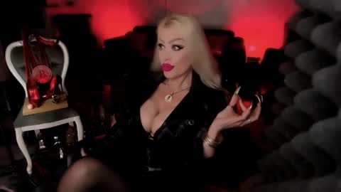 AlfaFemale online show from 03.04.25