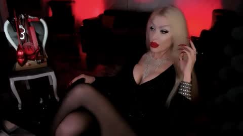 AlfaFemale online show from 09.09.25