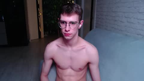 Snapshot of alfie_evanss chatting on 09.26.25 Alfie online show from 09.26.25