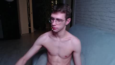 Snapshot of alfie_evanss chatting on 09.27.25 Alfie online show from 09.27.25