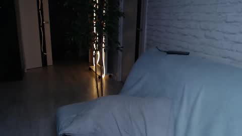 Snapshot of alfie_evanss chatting on 10.15.25 Alfie online show from 10.15.25