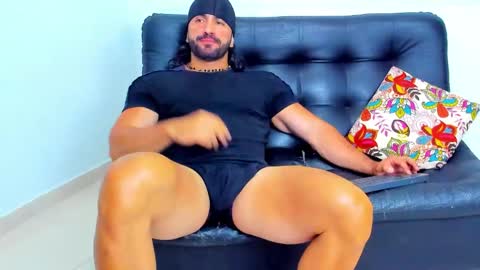 Snapshot of alfred_walker chatting on 10.02.25 ig alfred walkerm online show from 10.02.25