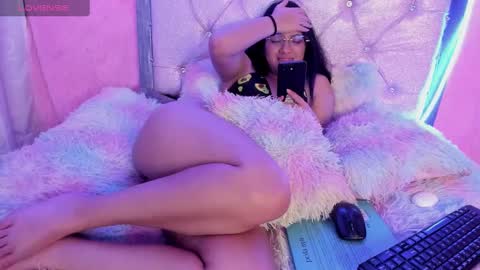 Carolina Join The Fan Club  online show from 02.22.25