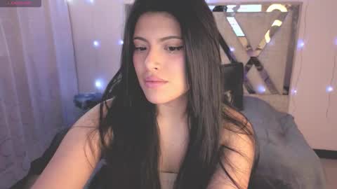 Carolina Join The Fan Club  online show from 09.29.25