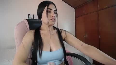 Snapshot of alheli_16 chatting on 02.25.25 Alheli online show from 02.25.25