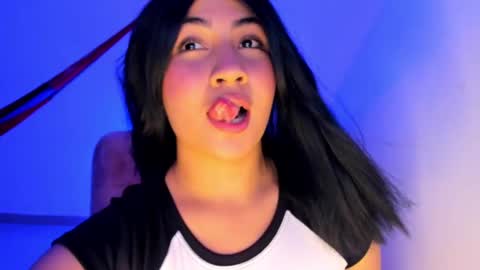 Snapshot of ali_sunce chatting on 12.16.24 online show from 12.16.24