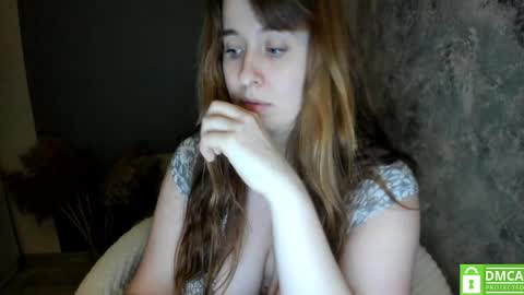 Snapshot of aliaa_ chatting on 01.09.25 aliaa_ online show from 01.09.25