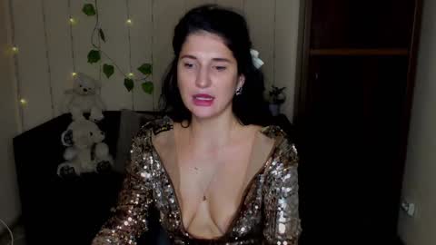 Snapshot of alianna_solo_kiss chatting on 12.14.24 Alianna online show from 12.14.24