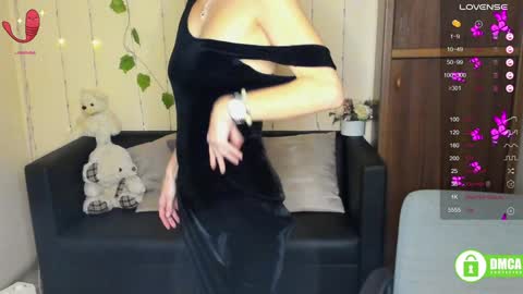 Snapshot of alianna_solo_kiss chatting on 02.07.25 Alianna online show from 02.07.25