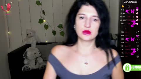 Snapshot of alianna_solo_kiss chatting on 02.12.25 Alianna online show from 02.12.25
