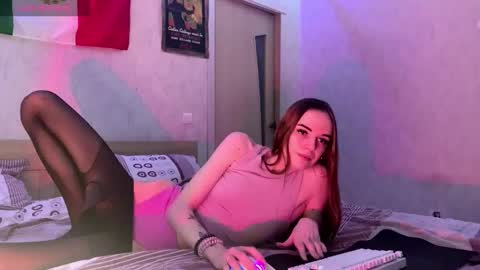 Snapshot of aliatorres chatting on 03.18.26 Alia online show from 03.18.26