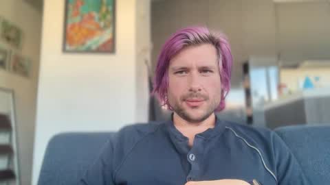 Snapshot of alibastersword chatting on 12.17.24 Luke online show from 12.17.24