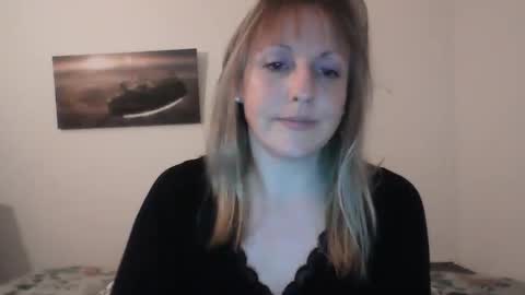 Snapshot of alice8363 chatting on 01.08.25 Alice online show from 01.08.25