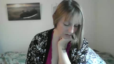 Snapshot of alice8363 chatting on 01.10.25 Alice online show from 01.10.25