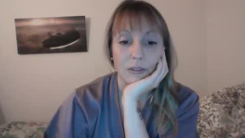 Snapshot of alice8363 chatting on 01.11.25 Alice online show from 01.11.25