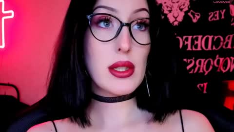 Snapshot of alice___mistress chatting on 05.03.26 Miss Alice online show from 05.03.26