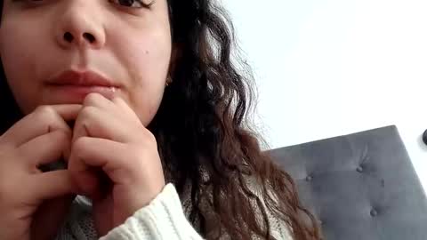 Snapshot of alice_allia chatting on 10.07.25 Alice online show from 10.07.25