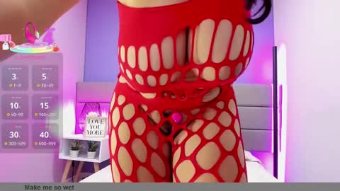 alice_brookss_ online show from 10.04.25