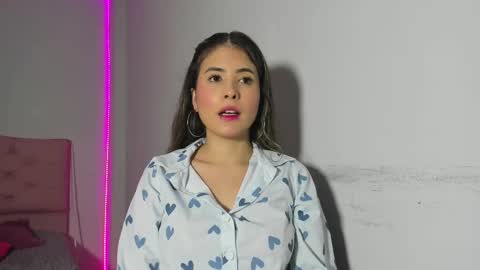 Snapshot of alice_cespedes chatting on 02.21.25 alice_cespedes online show from 02.21.25