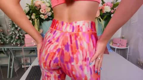 Alice in Wonderland  online show from 12.19.25