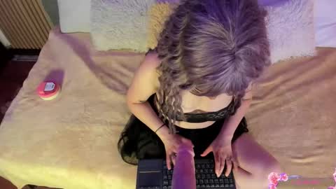 Mey online show from 03.29.26