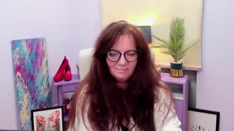 Snapshot of alice_extasy chatting on 12.21.24 Alice online show from 12.21.24