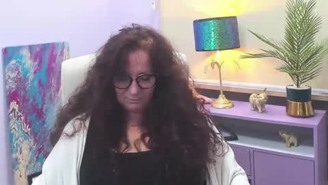 Snapshot of alice_extasy chatting on 01.08.25 Alice online show from 01.08.25