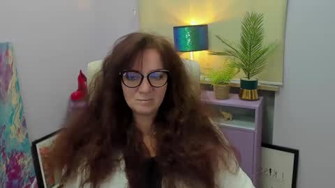 Snapshot of alice_extasy chatting on 02.10.25 Alice online show from 02.10.25