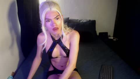 alice_m00nn online show from 05.11.26