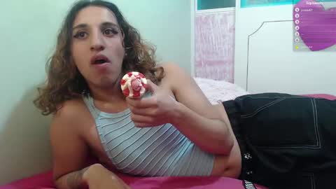 Snapshot of alice_magnus chatting on 02.03.25 alice online show from 02.03.25