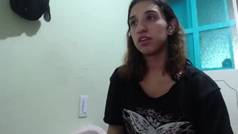 Snapshot of alice_magnus chatting on 02.10.25 alice online show from 02.10.25