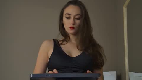 AliceMunro online show from 10.01.25