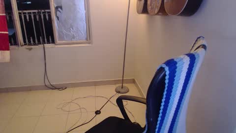 Alicia Aldara online show from 12.02.25