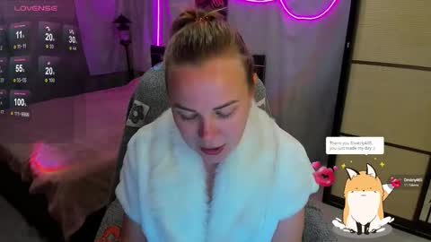 Snapshot of alice_sex_intellect chatting on 10.06.25 Alice online show from 10.06.25