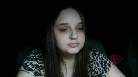 Snapshot of alice_shy14 chatting on 10.22.25 Cristal online show from 10.22.25