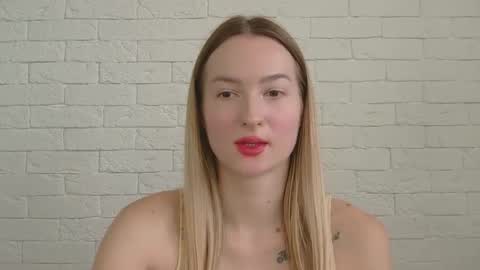 Snapshot of alice_sweet_01 chatting on 10.20.25 Alice online show from 10.20.25