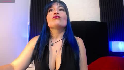 Snapshot of alice_sweetmomma chatting on 10.13.25 Alice online show from 10.13.25