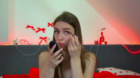 Snapshot of aliceatkin chatting on 05.29.26 Alice online show from 05.29.26