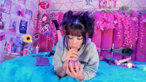     online show from 11.22.25