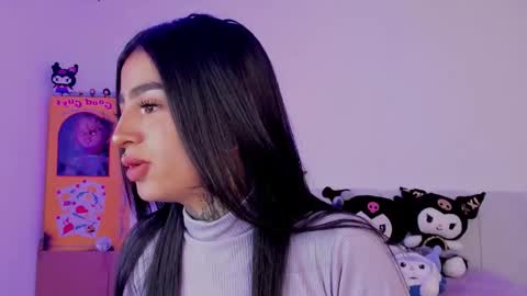 Snapshot of alicee_0 chatting on 11.03.25 Alice online show from 11.03.25