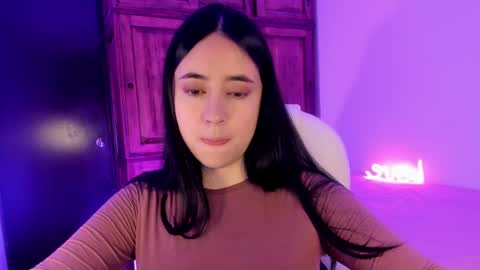 Aliceee  ..   97YP9VWGZHrefnav wishlist lists 1 online show from 02.14.25