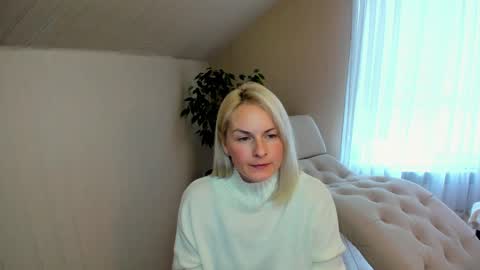 Alicee online show from 12.18.24