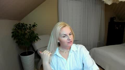 Alicee online show from 01.11.25
