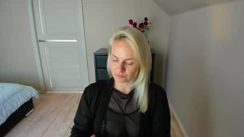 Alicee online show from 09.29.25